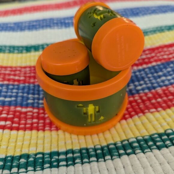 Vintage drum shape native American salt and pepper and container 70s - Picture 3 of 8